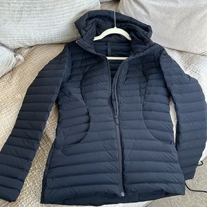 Lulu lemon Pack it Down Jacket, black, size 6 NWOT